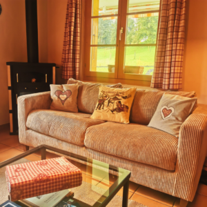 Ferienwohnung Gstaad Chalet Lärchehus Livingroom 1